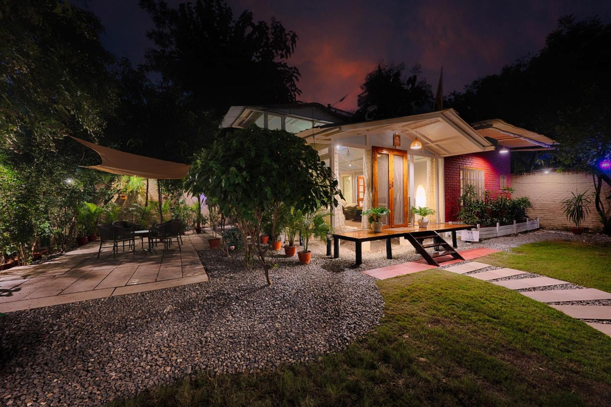 International Travellers' Hostel By Ith Stays Varanasi Exterior foto