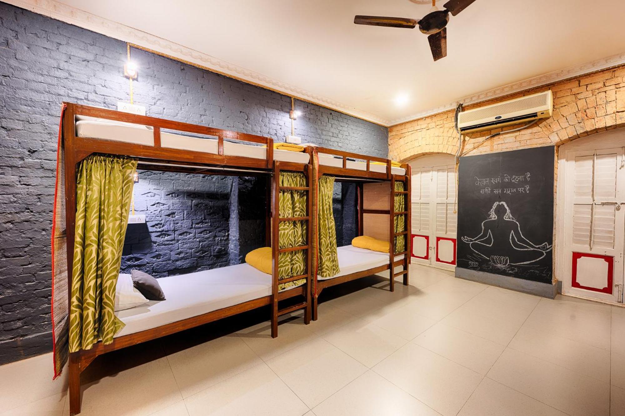 International Travellers' Hostel By Ith Stays Varanasi Quarto foto