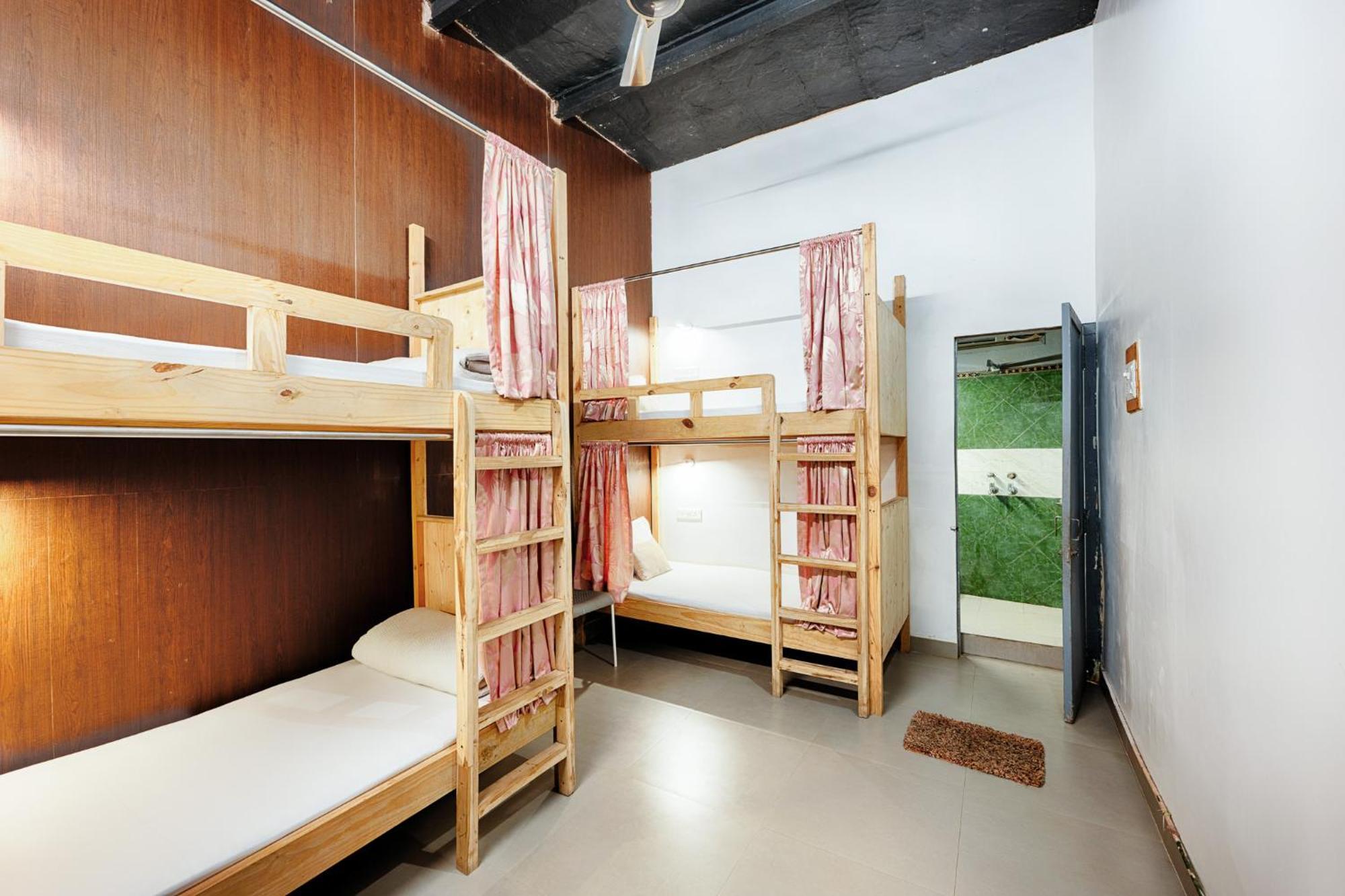 International Travellers' Hostel By Ith Stays Varanasi Quarto foto
