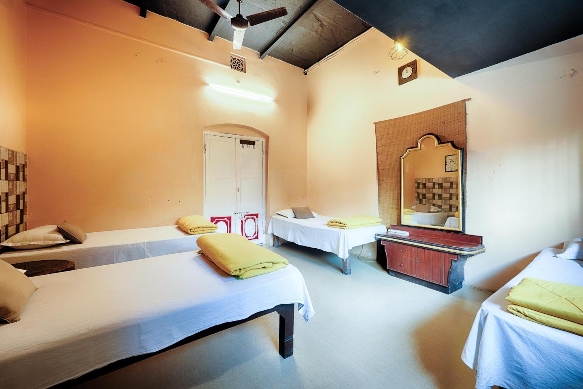 International Travellers' Hostel By Ith Stays Varanasi Quarto foto